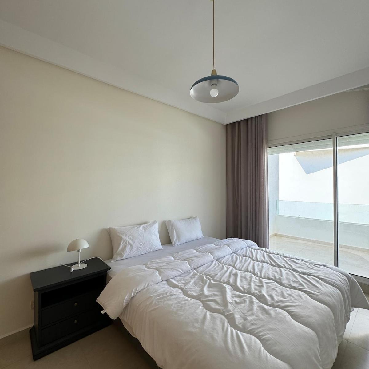 Beachside, Pool Access In *